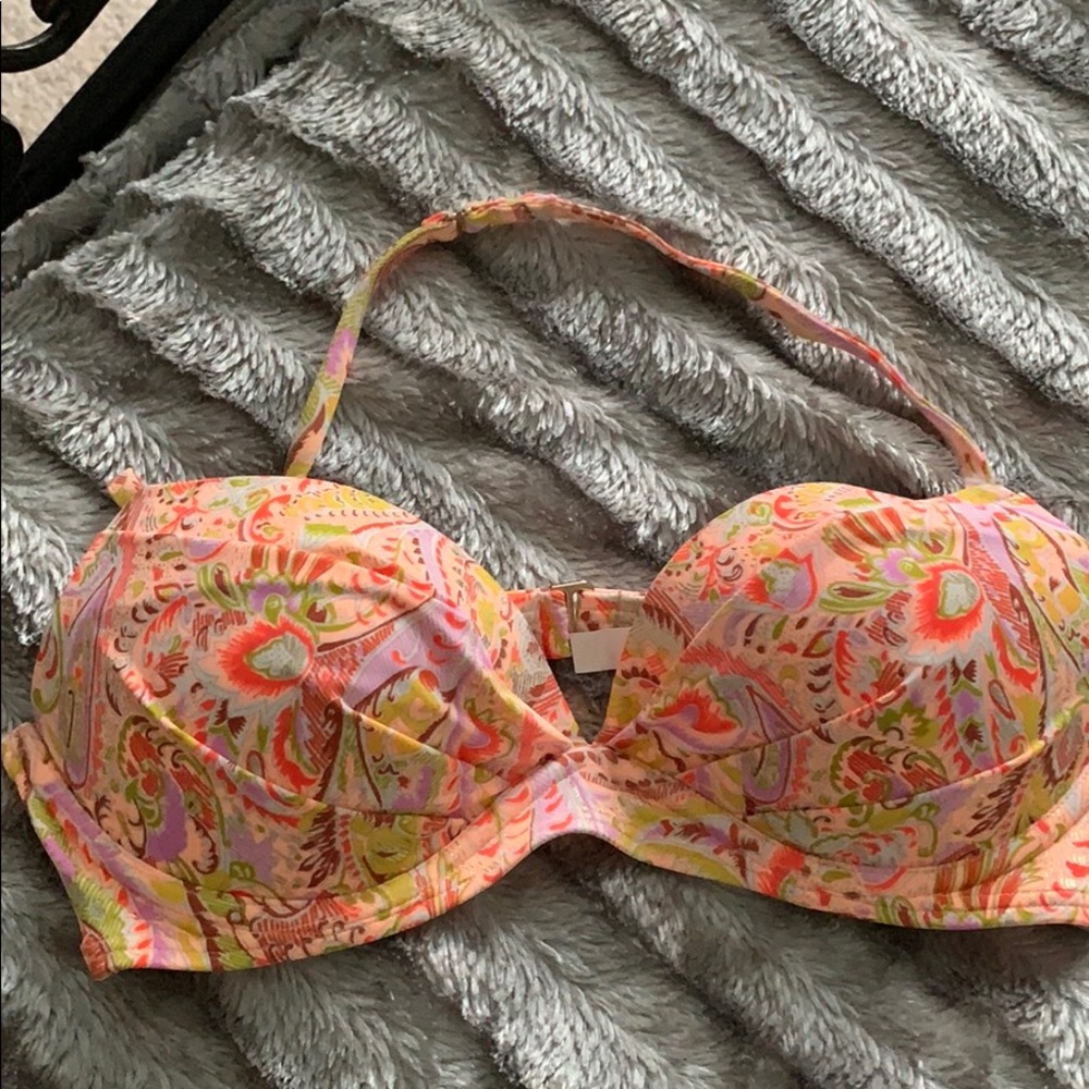 VS Halter Patterned Bikini Top